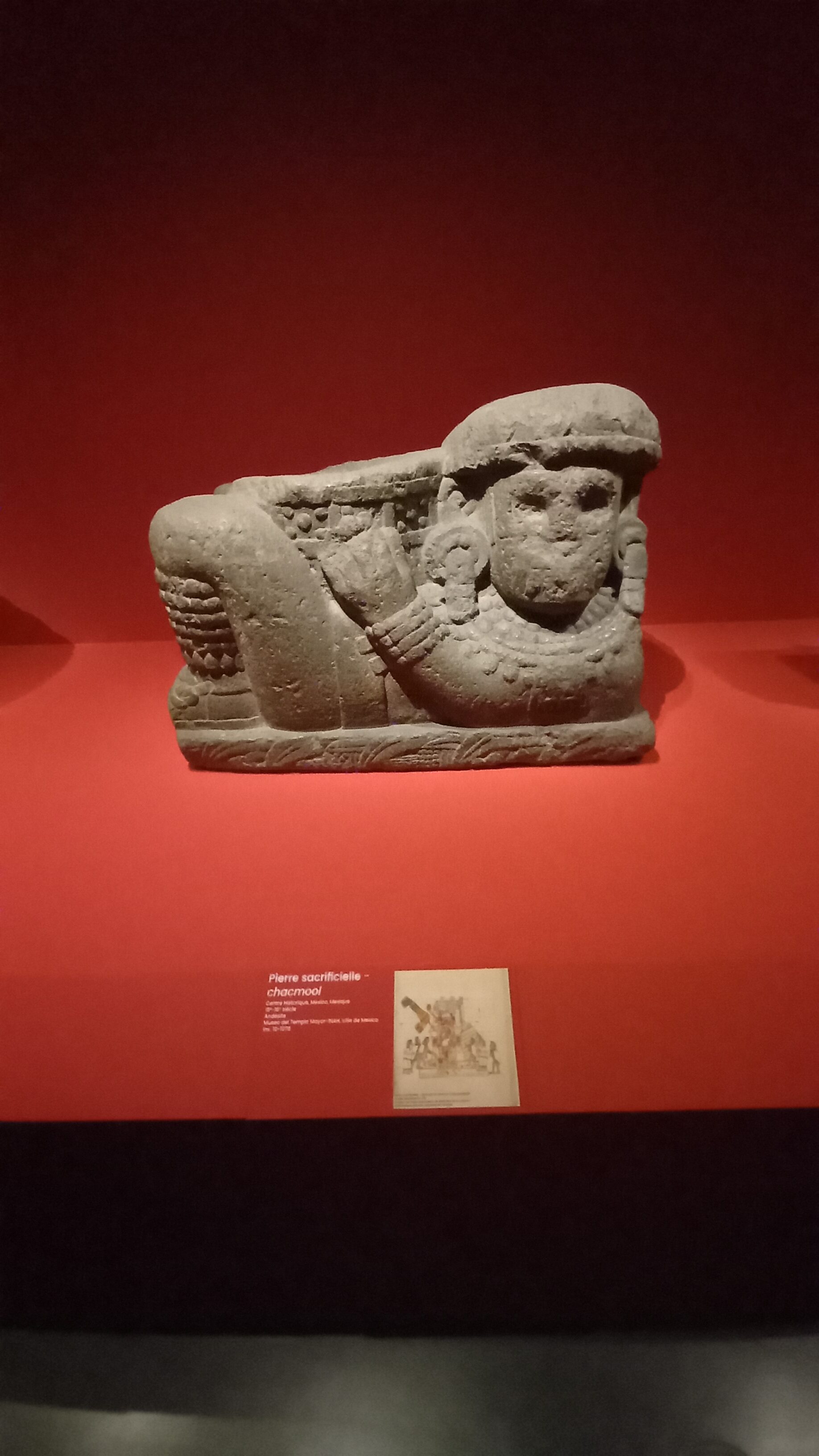 Sculpture de Quetzalcóatl, le serpent à plumes