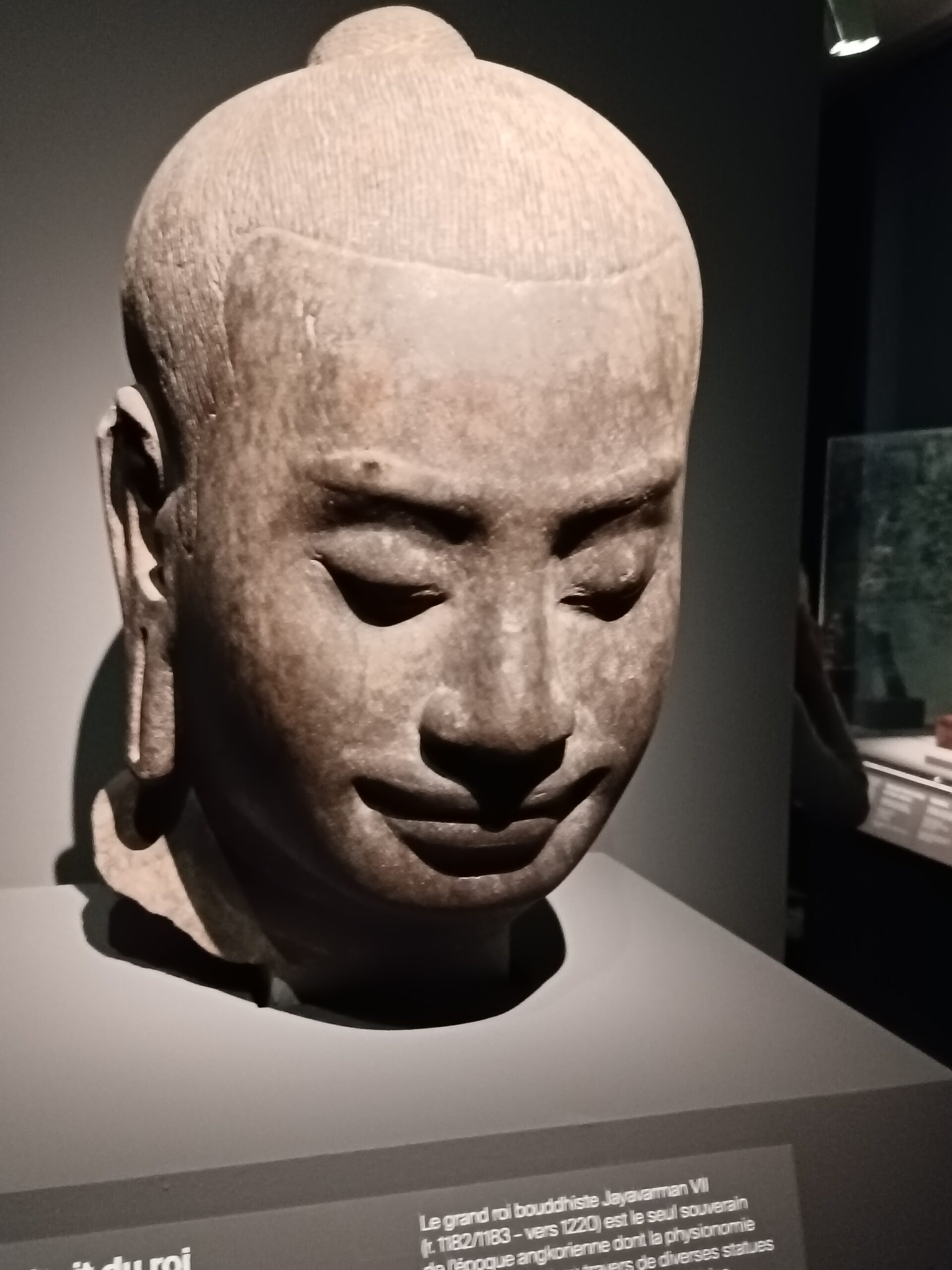 Portrait en grès de Jayavarman VII